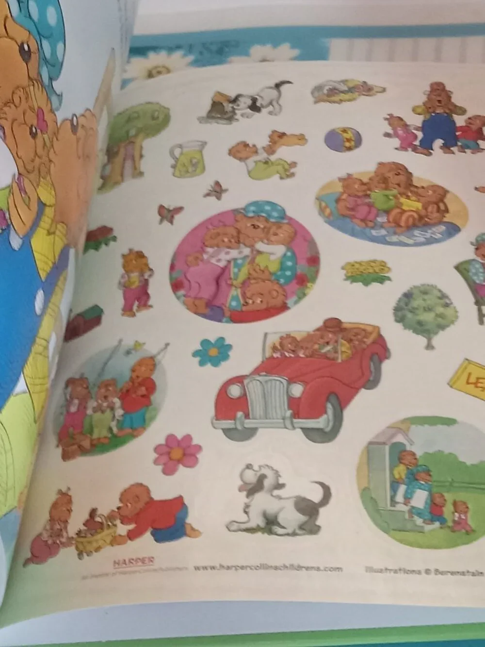 BERENSTAIN BEARS SPRING Easter Storybook Favorites 7 Stories HC w/STICKERS - Picture 2 of 11